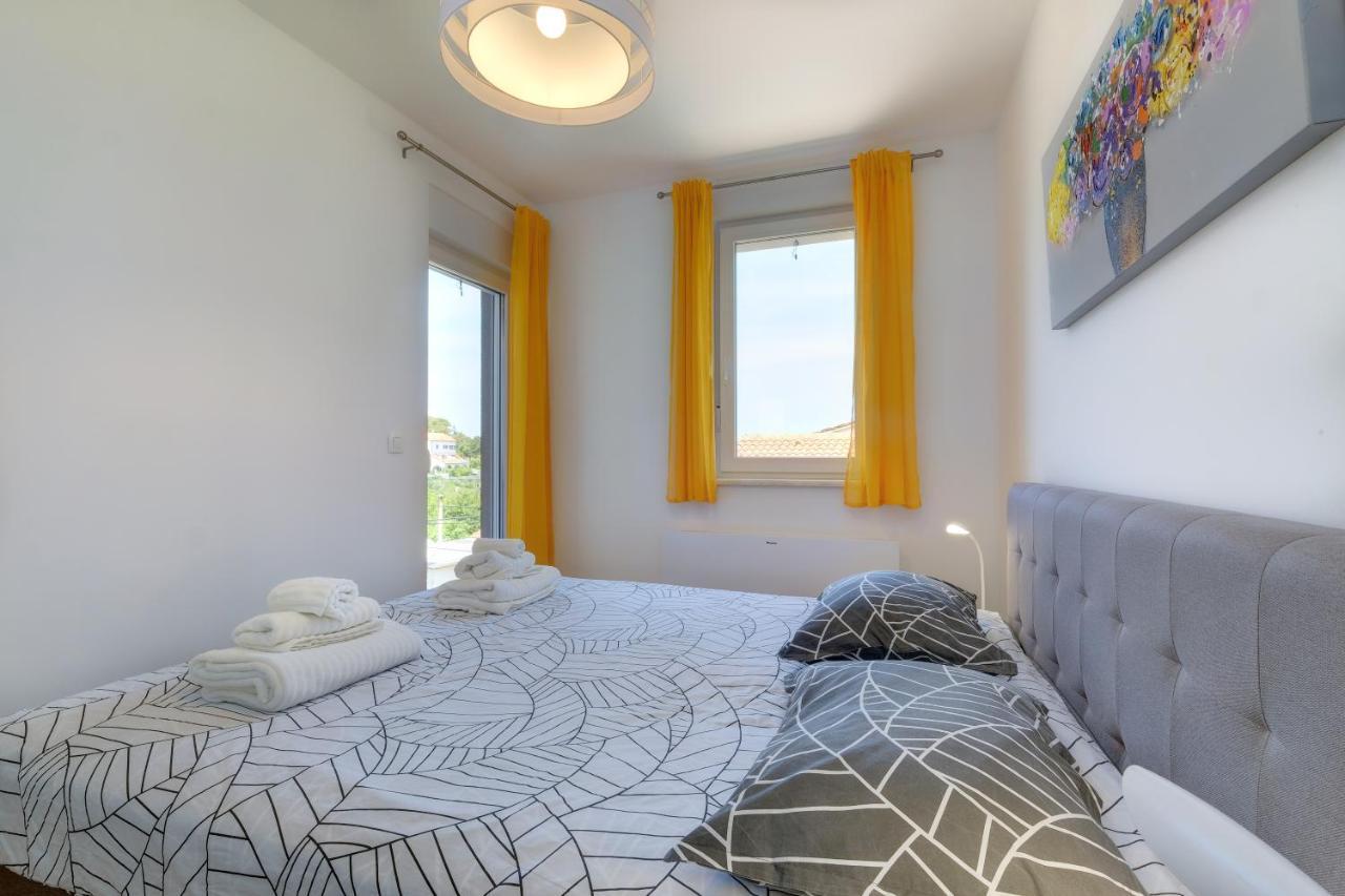 Apartments Hemetek Veli Lošinj Exterior foto